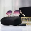 Luksusowe Chanelesunglasses Designer Gulasses Nowe antynoniebieskie okulary przeciwsłoneczne Przystojne i modne amerykańskie na Instagramie Trendowe okulary przeciwsłoneczne dla kobiet