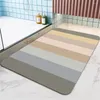 Tappetini da bagno per bagno assorbente tappeto tappeto tappeto bagno antiscivolo asciugatura rapida a forma di piede morbido