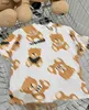 Brand Baby T-Shirt Doll Summer Bear Pattern Print Girls Manga curta Tamanho 90-130 cm Crianças roupas de grife meninos camisetas crianças 24april