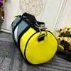 10a nieuwe mode man sling tas bumbag heren cross body borst fanny pack portemonnee buitentas schoudertas schoudertas jonge en stijlvolle dames yoga taille ontwerper crossbody tas