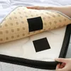 Pokrywa krzesełka przeciwpoślizgowa Mattress uchwyt na poduszkę Slinpping chwytak przeciwzupiecowy mata bez poślizgu taśma o kafelkach dywany dywany pad pad