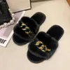 Slippers 2024 AUTUMNE HIVER MÉTAL SHATER PLUSE MODE MODE DE MODE EXTÉRIEUR SOFF Bottom Dames Coton