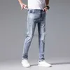 Designer masculin de concepteur de jean haut de gamme haut de gamme bleu clair bleu clair pantalon à jambe droite à la mode masculine pantalon de printemps automne