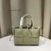 Mini Spring Single Totes Arco Lady Bag Bags Borse Bottgas Nuovo collana da donna a maglia da donna Venetas Crossbody Fashion Fashion 2024 Borse Bota BVVH