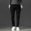 남자 청바지 디자이너 브랜드 최고의 럭셔리 유럽 패션 블랙 다목적 탄성 클래식 슬림 핏 38aj