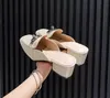 Designer Women 1160 Sandaler Scuffs Slippers Chunky Heel 5 cm Lazy Moccasins äkta läder Nya modemulor utomhus rekreation comfort toffel tofflop