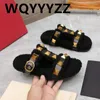 Slippers Rivet Decro lã plana redonda de dedos de moda de moda Casual Casual Leather Ladies Dress Slides Sandals de inverno 2024