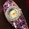 Armbandsur kvinnors blommor armband små marknadsdamer klockuppsättning