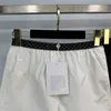 Designer des shorts pour femmes 2024 début de printemps Nouveau Nanyou Cha French Elegance and Celebrity Simple Style Lignet Ligne décontractée pour les femmes GK5d