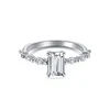 Cluster Anneaux European et Américain S925 Silver Ring Femelle Mosonite Crystal Square Diamond Wedding Instagram