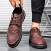 Scarpe vestiti autunno 2024 Trend Retrò in pelle scamosciata uomo maschio stile britannico Sports casual borad