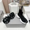 Chaussures de chaussettes 3xl de créateur de gros 3xl Fashion Retros Men Femmes Breatch Plateforme Sneaker Black Blanc Mesh Stretch Sports Casual Shoe Outdoor