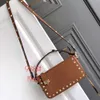 Single Stud bezerro feminino Rivet Crosso Crossbody 2024 Bolsas de lichia