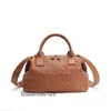 2024 Sac à main Bowling Veneeta Handbag Fashion Fashion Designer Botteega Cowhide Sac Simple Girl Girl Bautto Bags Femmes Straddle Tote Toven Woven Iles