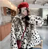 Cappotto lanoso femmina inverno inverno nuova versione coreana di velluto agnello sciolto imitazione pelliccia pelliccia leopardo