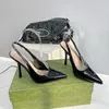 Designer Femmes Chaussures de marque luxurys pointues Partage de soirée Chaîne Chaîne de talon Slingbacks Cuir Pumps Sandage Sandales Embellies en cuir Taille 36-41