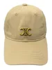 Celies Sun Hat Högkvalitativ metalllogotyp Triumphal Arch Soft Top Baseball Cap Betvit vår och sommar för män Kvinnor som avslöjar ansiktspar