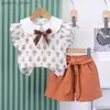 Комплекты одежды Новая летняя модная детская одежда для детской костюмы Детская рубашка Шорты 2PCS/SETS COSTUME COSTum