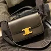 Дизайнерская сумка высокого класса для Celli Женщины кожаная сумка для женщин Новая летняя универсальная сумка тофу Высокое плечо.