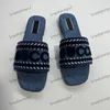 Slippers de créateurs nouvelles femmes denim sandales luxe brodées à rayures à rayures bleu clair denim glisse