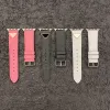 2024 Triangle Designer Leather Watch Band pour iwatch 8 7 6 5 4 3 SE 38mm 40mm 41 mm Remplacez le bracelet de poigne