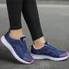 Zapatos casuales mujeres deportes 2024 tendencias zapatillas de deporte ligero de zapatillas transpirables para el tenis blanco calzado femenino