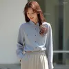 Boulouches de femmes coréens à manches longues à manches longues à manches longues de couleur de couleur solide des chemises décontractées.