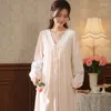 Abbigliamento da donna Sleep Solido Princess Vintage Spring Autumn Cotton Nightgown Abito da notte a maniche lunghe Donna da donna in pizzo V il Nightdress