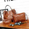 Kvällspåsar 4st kvinnors väska Set Casual Rivet Street Pu Leather Ladies Handbag Messenger Shoulder Wallet