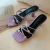 Slippers ins ontwerp violet lederen vrouwen madeliefje decor smal riem zomer prom pumps beige high hakken meisjes feestdia's dammen vrouwen