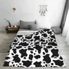 Coperte Ins Spot Cow Stampa lancio Flanella coperta per tutta la stagione amante degli animali per cani portatile ultra-soft per camera da letto biancheria da letto