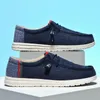 Scarpe casual tela estiva per uomini mocassini classici traspiranti e comodi sneaker da passeggio slip-on esterno.