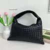 Trendy dames bottgas venetas tas 2024 designer onderarm portemonnee tassen grote hopbakken geweven modieus leer nieuwe dezelfde stijl cowhide avond handtas hoorn f3m9