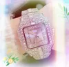 Data automática estrelada e brilhante Men observa o tanque romano quadrado de luxo Relógio de quartzo Relógio de diamantes completos Anel Buzel Data Iced Out Watch Orologio di Lusso Gifts