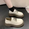 Chaussures habillées printemps petit cuir pour femmes baskets de style britannique grande taille 42 mocassins à lacets décontractés