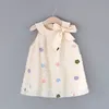 Mädchen sommer ärmellose Kleidung Kinderrunde Hals bunte süße Blume Big Bow Baby Quasten Prinzessin Kleid 240412