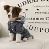 犬のアパレルかわいいレインコートポルカドット防水レインジャケットレインコートと小さな中犬のためのひも穴のある穴