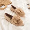 Scarpe casual pellicce da prua da brow women a punta di mocassini invernali per peluche per pelosi espadrille accoglienti mocsine di cotone 2024