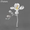 Inature 925 Sterling Silver Elegant Freesia Brooch Natural Pearl Flower Brooches for Wedend Party Jewelryアクセサリー240412