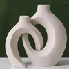 Vases 2PCS Ornements en vase en céramique Set Creative Creative White Finged Finage non vitré Fleur séchée hydroponique à la maison |Appareil