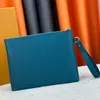 Projektanci mężczyzn torby sprzęgła Woman Envelope Borbus Travel Travel Portfel Aerogram Aerogram Torebka Wysoka jakość 30cm iPad Tablet Case Tote Purse 7 Kolor