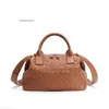 Venetas 2024 épaule Bauletto Lady sac en cuir Bottgas Designer Sacs Crossbodybody Automne Fashion Premium Small Commuter Handhed Woven 7pd5