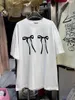 Kvinnors T-skjortor Bow Tie White Längd T-shirt Kort ärm Korean 2024 Spring Summer Graphic Y2K Pullover Round Neck Causal Top Tees