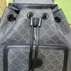 Principais bolsas de designer masculino e feminino de moda portátil ombro clássico de couro vintage saco de couro mochila 674147