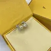 Fendin Earring Woman Regalo Nuova lettera F Diamond Orecchini perle Eleganti piccoli orecchini di ago argento semplice e versatile