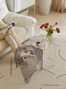 Figurine decorative tavolo da bordo trasparente Famiglia soggiorno divano piccolo caffè rosso in stile letto da letto in stile