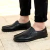 Casual Shoes Man oryginalne skórzane mężczyźni marka 2024 męskie poślizg na czarnej jazdzie plus size 37-46