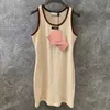 Designer Basic Casual Dresses 24 Spring/Summer Letter Micro Label broderi Kontrast Stickad U-hals Simple and Cresatile Tank Top Kirt Women's Wear FZI3