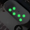 Maty do łazienki 6pcs łazienka przeciw poślizgowe paski w kształcie kwiatu blask w ciemnym prysznicu naklejki bezpieczeństwa samoprzylepne wodoodporne akcesoria