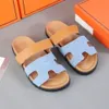 Tasarımcı Sandalet Slides Terlik Sandal Kadın Ayakkabı Lüks Deri Tuval Terlik Yaz Sandal Dayanıklı Konfor Boyutu 35-42